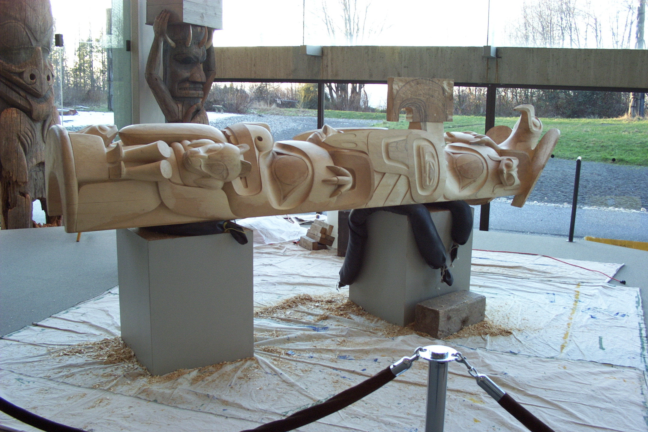 Bearbeitung eines Totem-Pfahls
